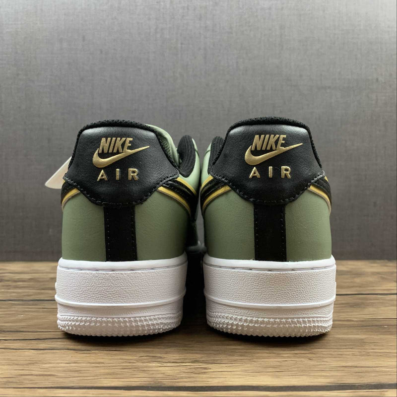 Tênis Nike Air Force 1 07 LV8 ‘Olive Gold Black’