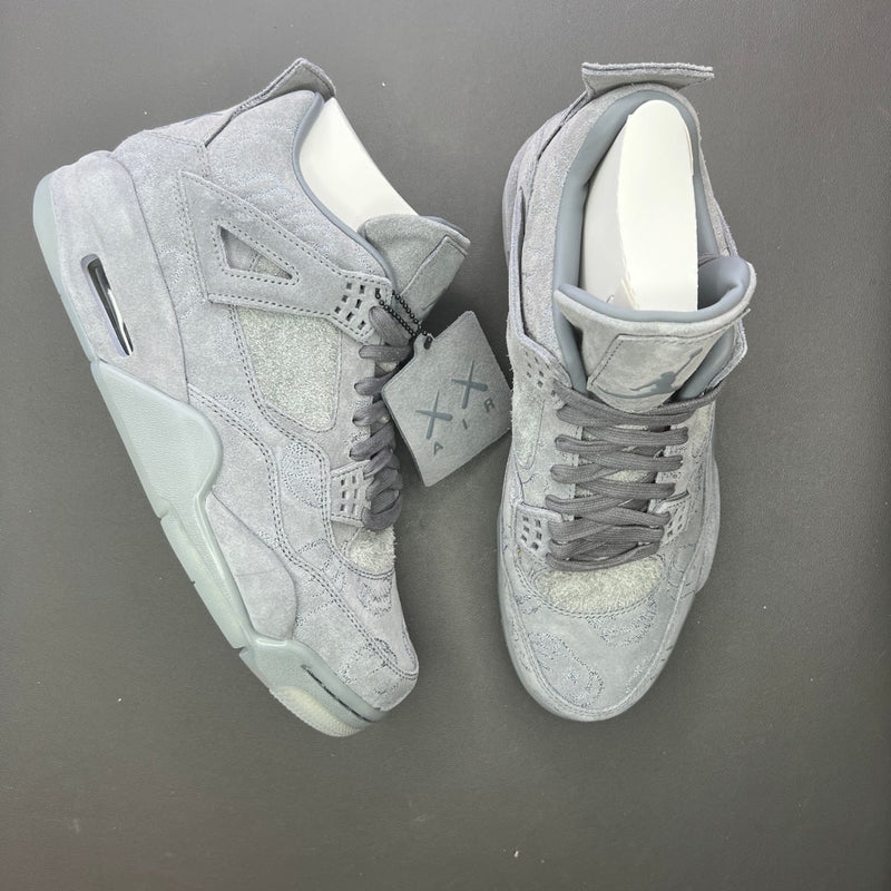 Tênis Nike Air Jordan 4 Retro Kaws Gray