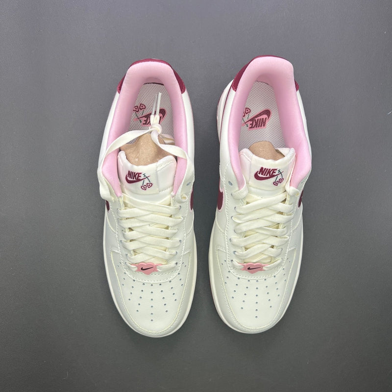 Tênis Nike Air Force 1 Low ‘Valentine’s Day 2023’