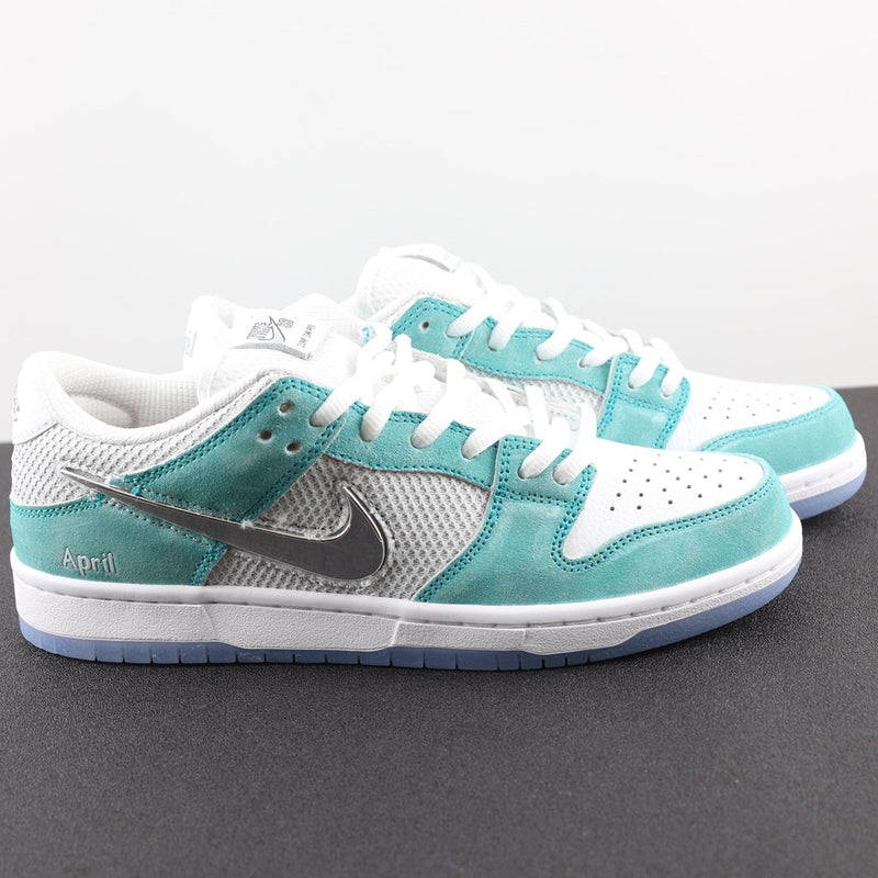 Tênis Nike SB Dunk Low ‘April Skateboards’