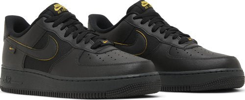 Tênis Nike Air Force 1 ‘07 “Black University Gold”