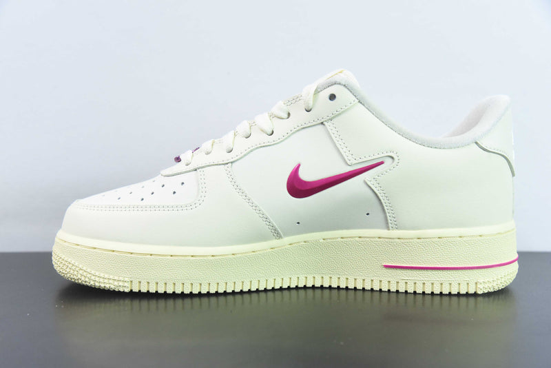 Tênis Air Force 1 Coconut Milk Bege