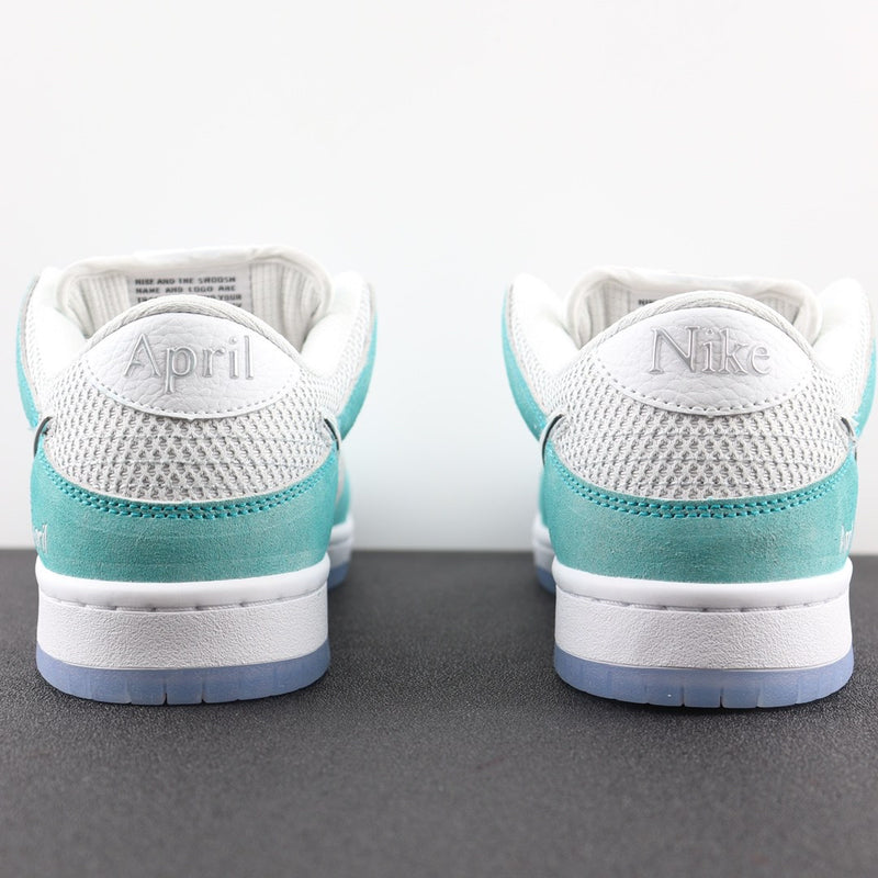 Tênis Nike SB Dunk Low ‘April Skateboards’