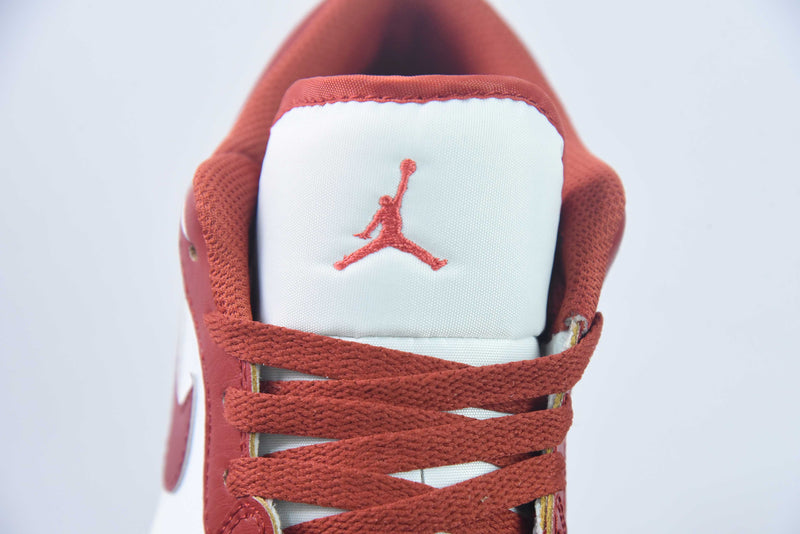 Tênis Nike Air Jordan 1 Low ‘Dune Red’