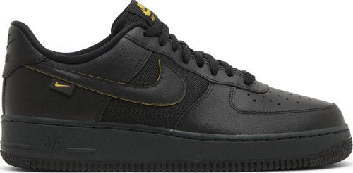 Tênis Nike Air Force 1 ‘07 “Black University Gold”