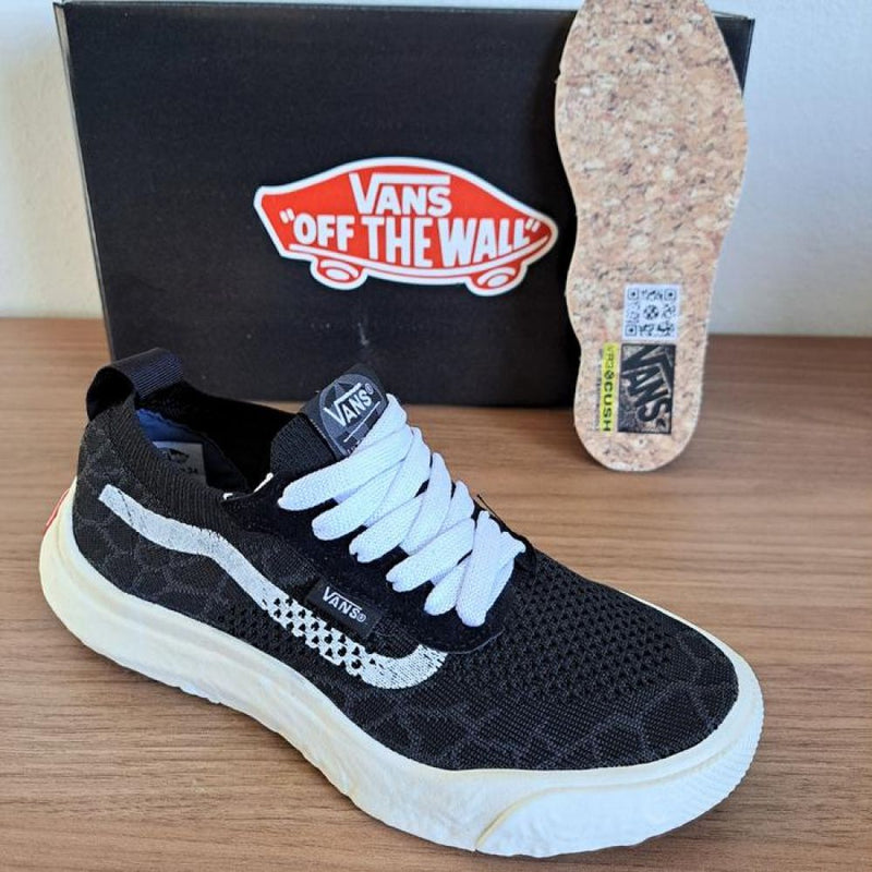 Tênis Vans Ultrarange VR3 ‘Black White’ - Nacional