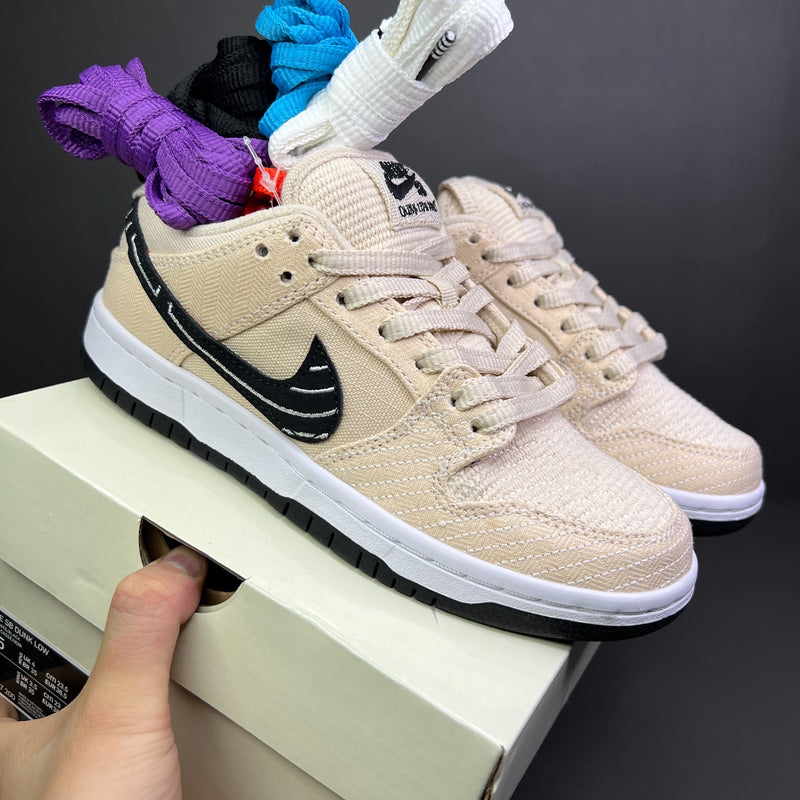 Tênis Nike SB Dunk Low ‘Pearl White’