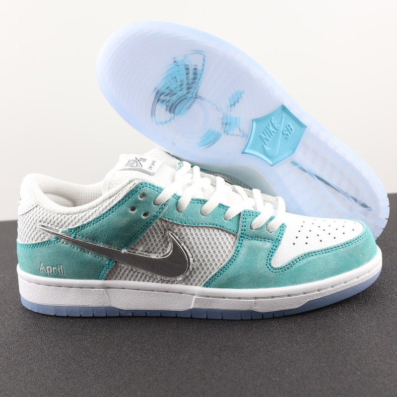 Tênis Nike SB Dunk Low ‘April Skateboards’