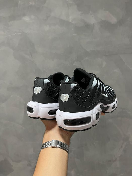 Tênis Nike TN White Black - Nacional