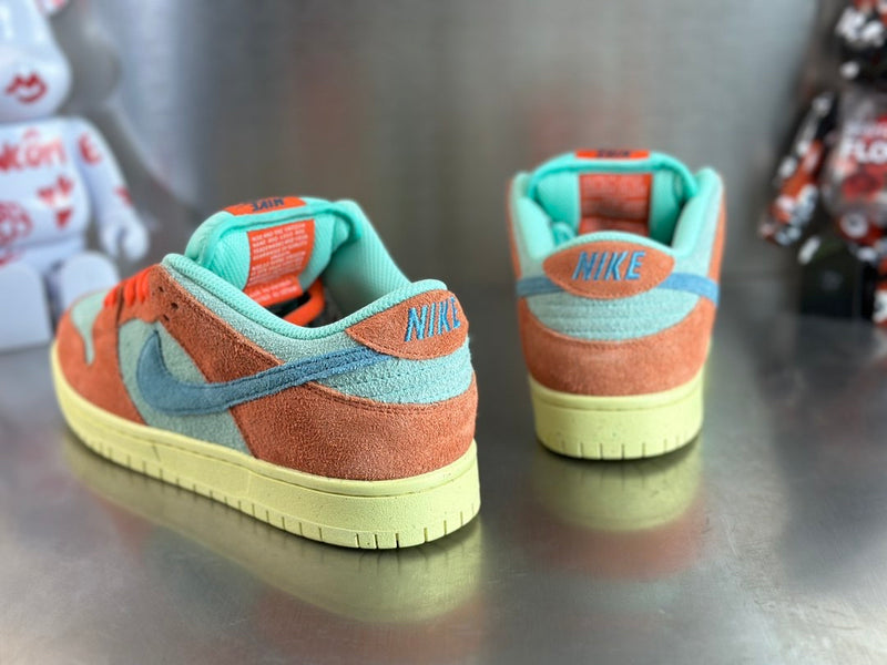 Tênis Nike SB Dunk Low ‘Orange Emerald Rise’