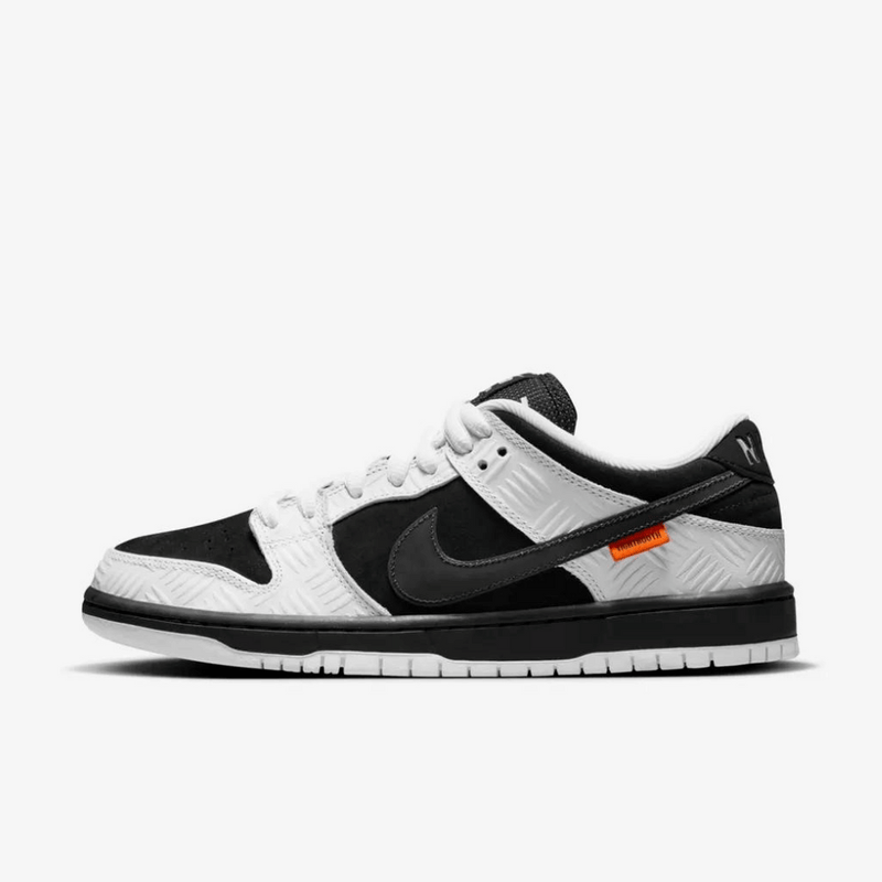 Tênis Nike Dunk Low TIGHTBOOTH