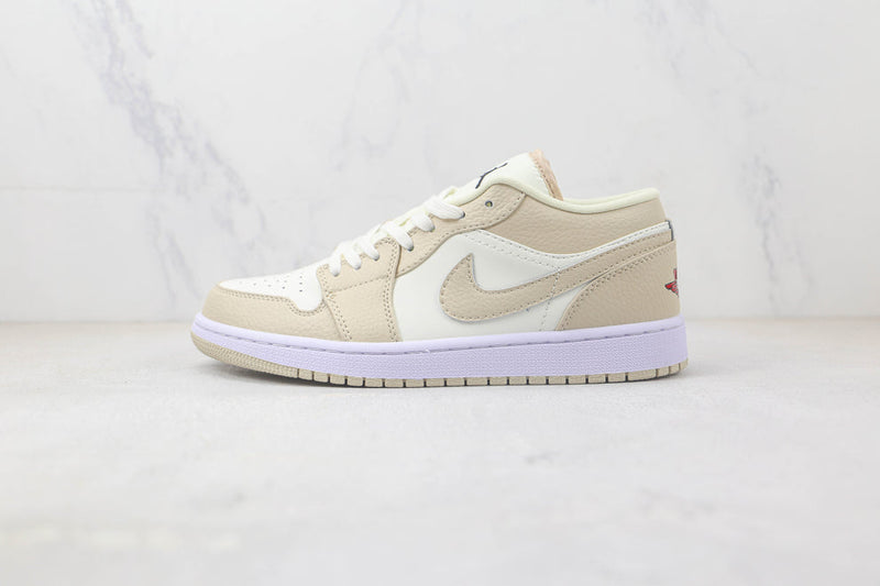 Tênis Nike Air Jordan 1 Low ‘SE Sail Rattan University Red’