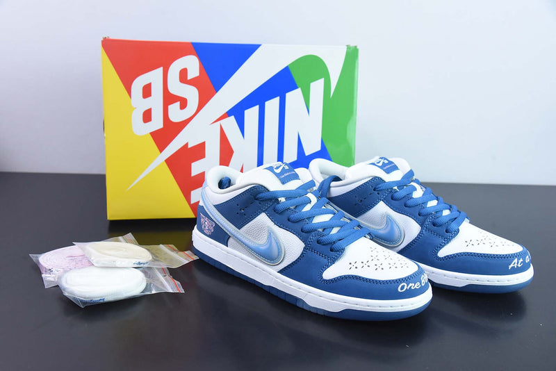 Tênis Nike SB Dunk Low "Born X Raised” One Block At A Time