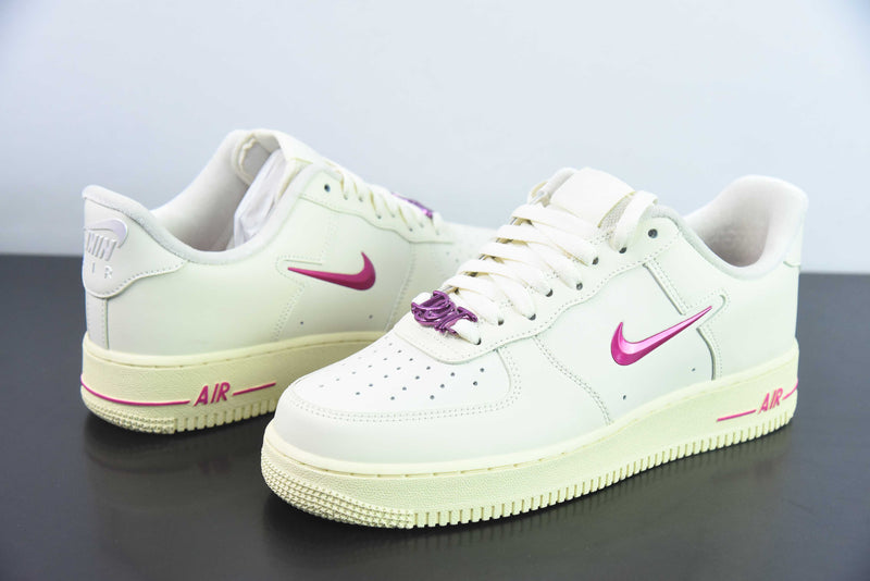 Tênis Air Force 1 Coconut Milk Bege