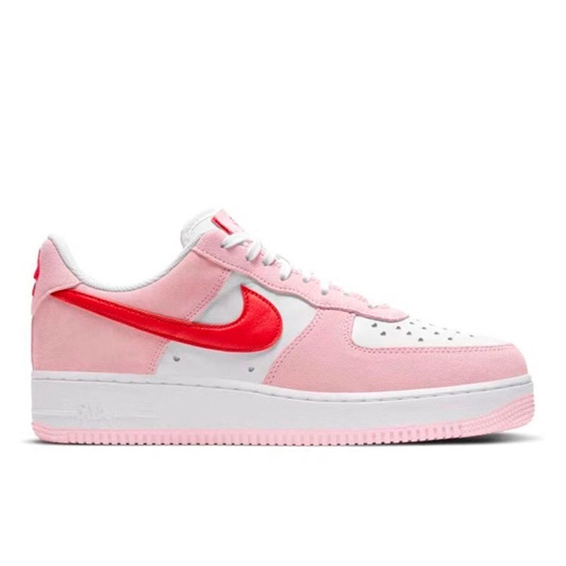 Tênis Nike Air Force 1 Low ‘Valentine’s Day Love Letter’