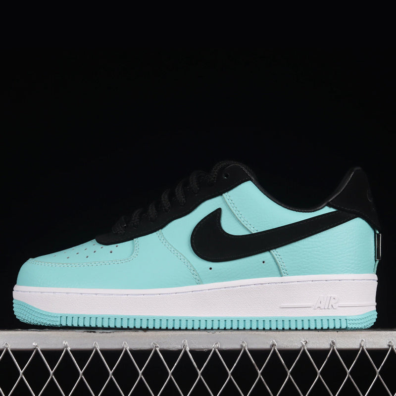 Tênis Nike Air Force 1 Low X Tiffany & Co 1837 ‘Friends And Family’