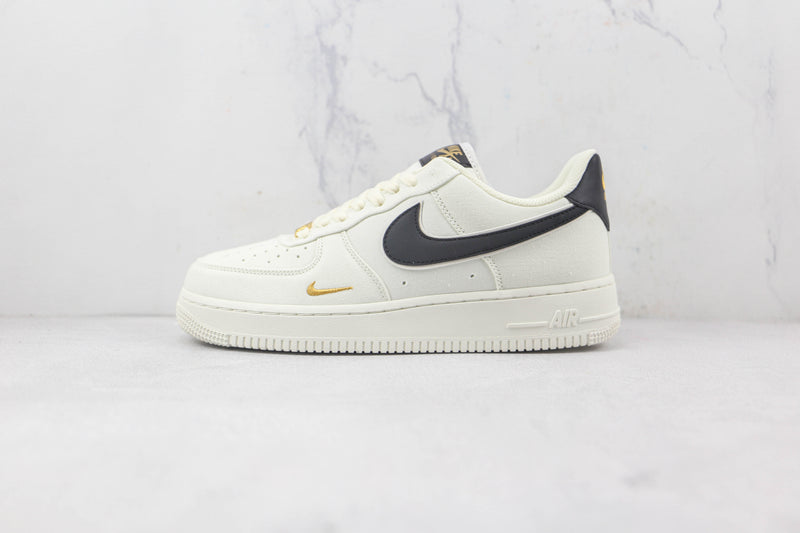 Tênis Nike Air Force 1 07 LV8 White Black Gold