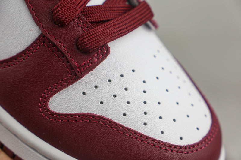 Tênis Nike SB Low ‘Wine’