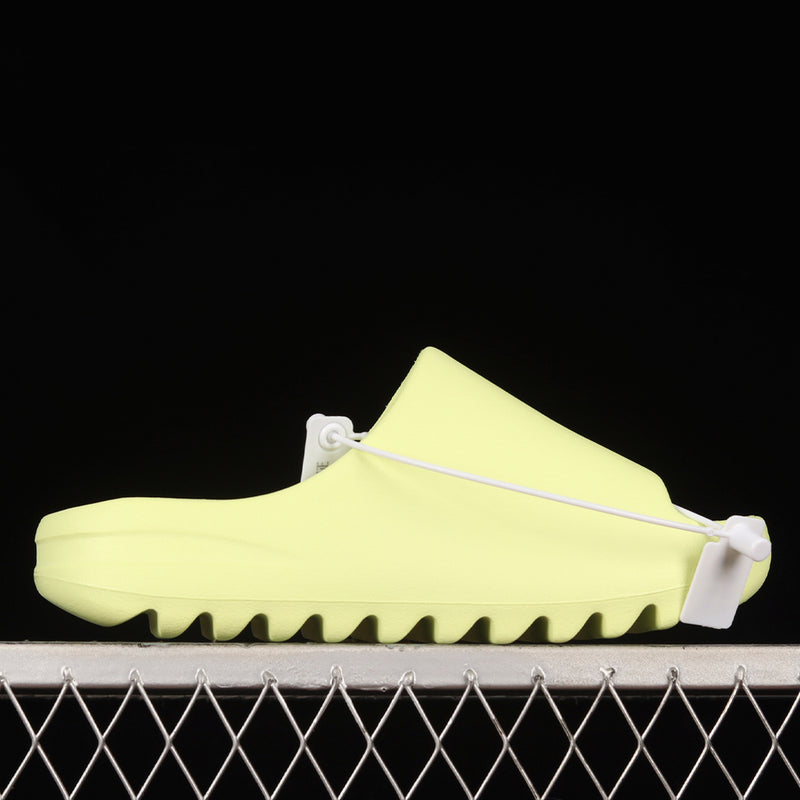 Adidas Yeezy Slide ‘Glow Green’