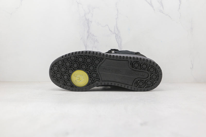 Tênis Adidas Forum 84 Low X Bad Bunny ‘Buckle Low Back To School’