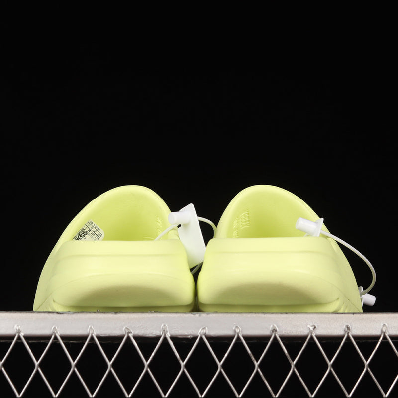 Adidas Yeezy Slide ‘Glow Green’