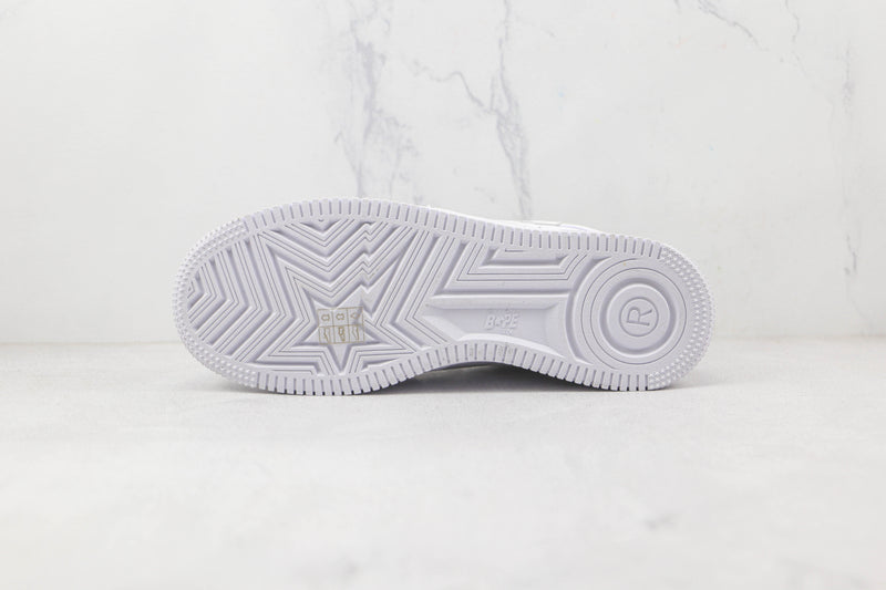 Tênis A Bathing Ape - BapeSta Low ‘Triple White’