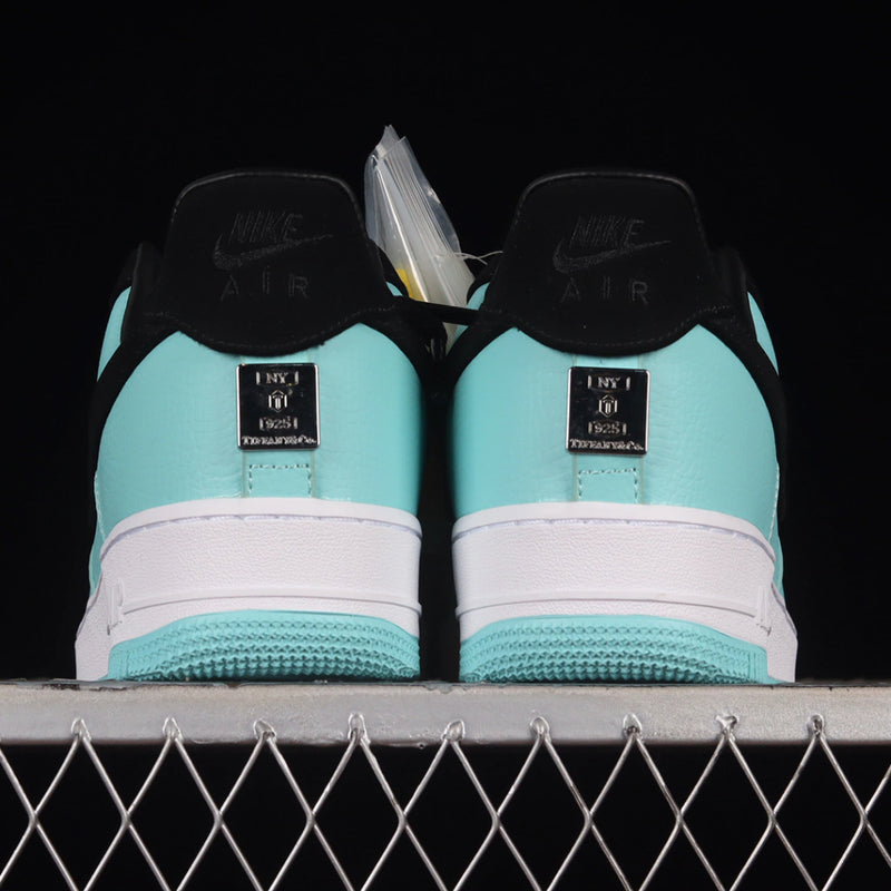 Tênis Nike Air Force 1 Low X Tiffany & Co 1837 ‘Friends And Family’