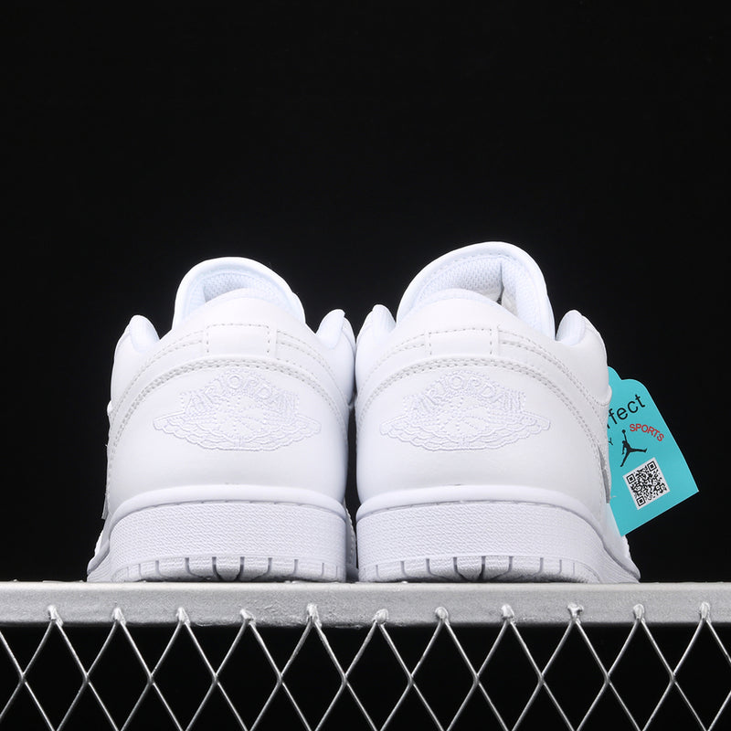 Tênis Nike Air Jordan 1 Low ‘Triple White’