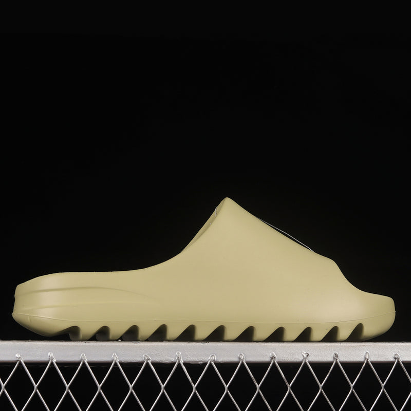 Adidas Yeezy Slide ‘Resin’