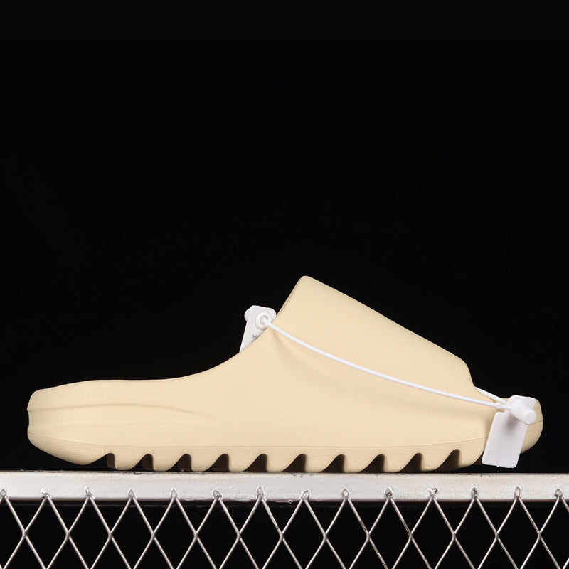 Adidas Yeezy Slide ‘Bone’ 2022