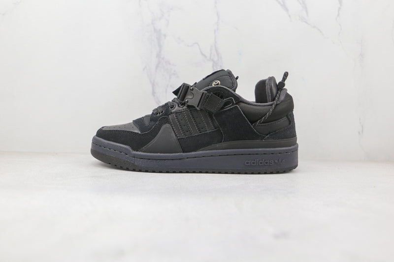 Tênis Adidas Forum 84 Low X Bad Bunny ‘Buckle Low Back To School’