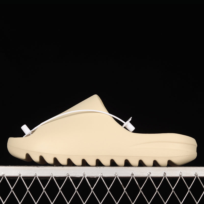 Adidas Yeezy Slide ‘Bone’ 2022