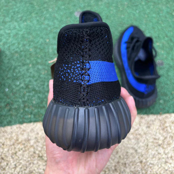 Tênis Adidas Yeezy Boost 350 V2 Dazzling Blue