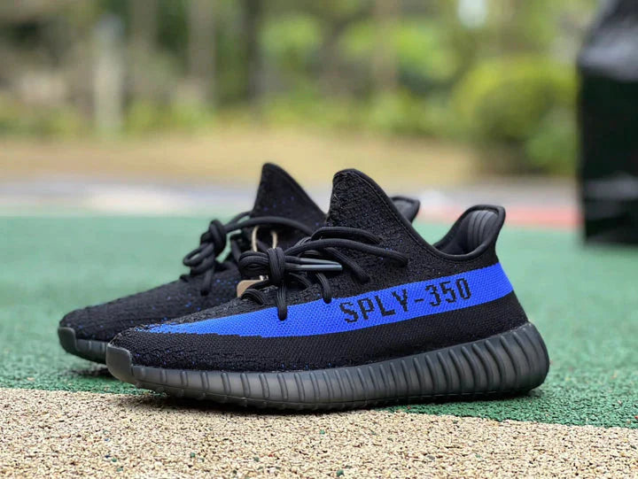 Tênis Adidas Yeezy Boost 350 V2 Dazzling Blue