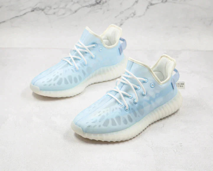 Tênis Adidas Yeezy Boost 350 V2 Mono Ice