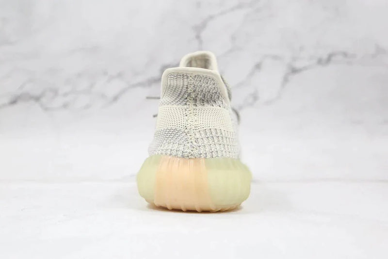 Tênis Adidas Yeezy Boost 350 V2 Lundmark (non Reflective)