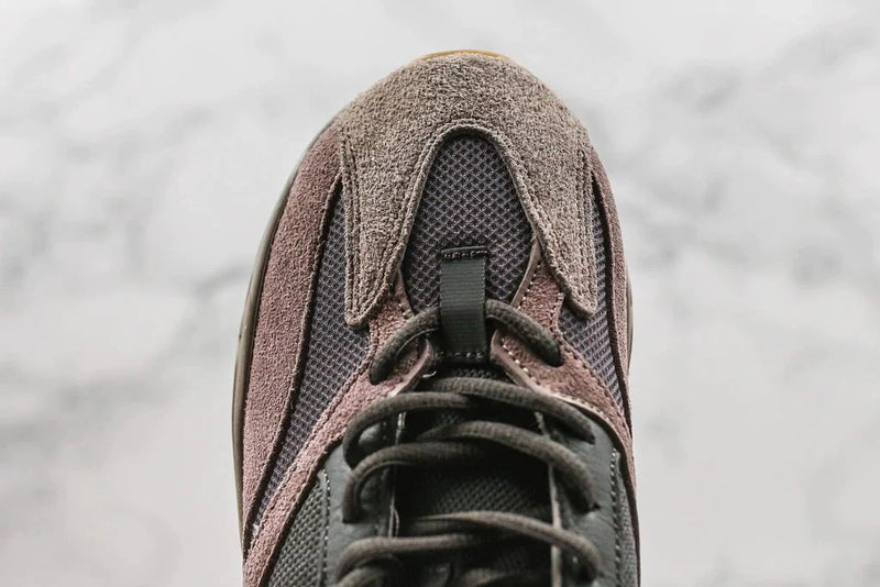 Tênis Adidas Yeezy Boost 700 Mauve