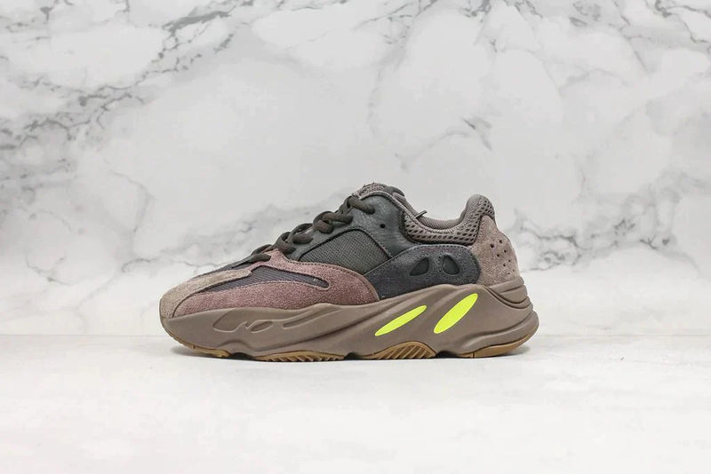 Tênis Adidas Yeezy Boost 700 Mauve