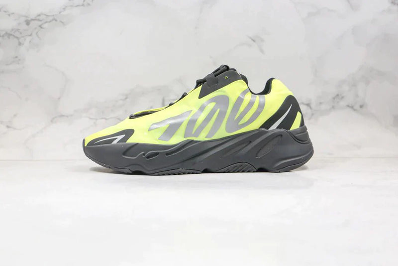 Tênis Adidas Yeezy Boost 700 Mnvn Phosphor