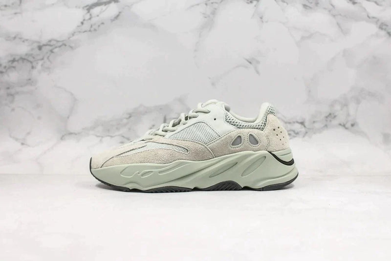 Tênis Adidas Yeezy Boost 700 Salt