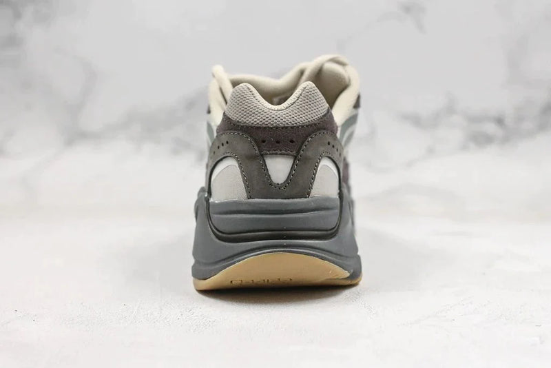 Tênis Adidas Yeezy Boost 700 Tephra