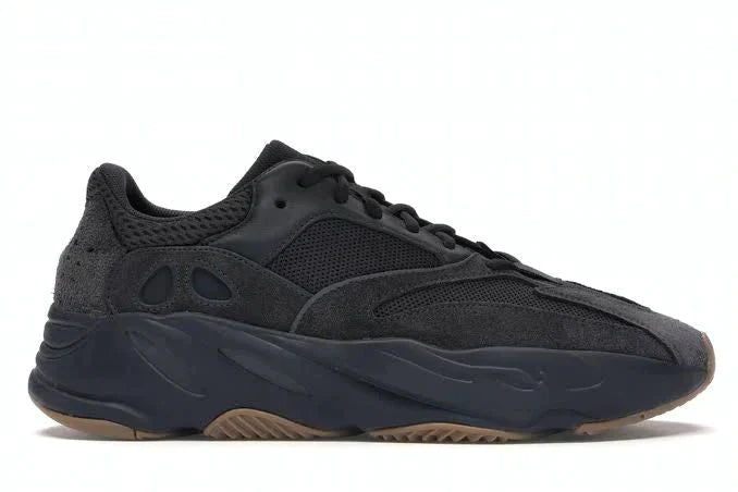 Tênis Adidas Yeezy Boost 700 Utility Black