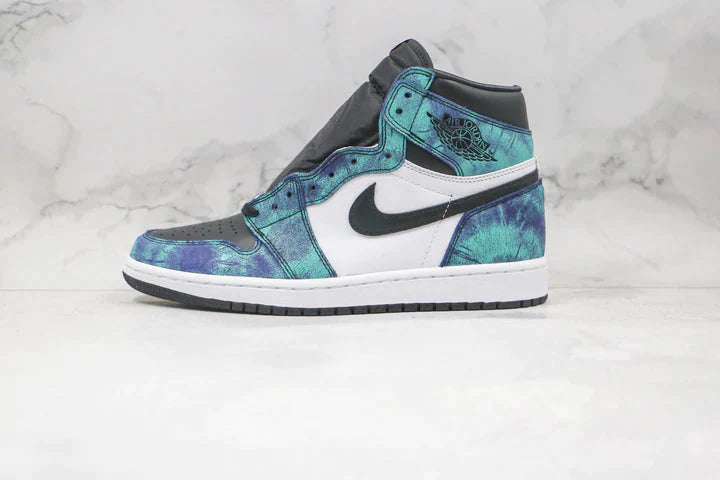 Tênis Nike Air Jordan 1 Retro High Tie Dye