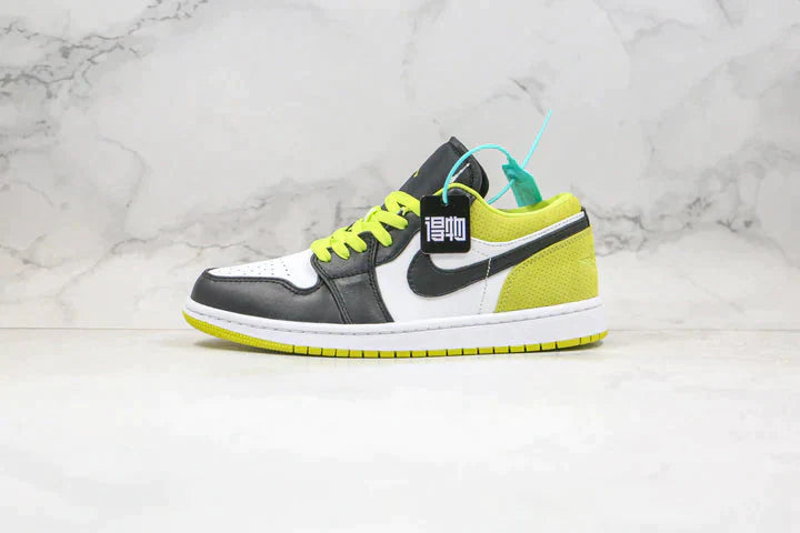 Tênis Nike Air Jordan 1 Low Black Cyber