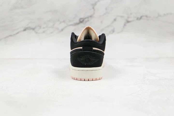 Tênis Nike Air Jordan 1 Low Black Guava Ice