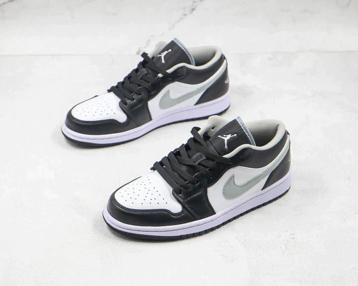 Tênis Nike Air Jordan 1 Low Black White Grey