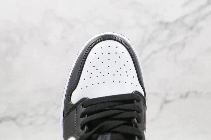 Tênis Nike Air Jordan 1 Low Black White Grey