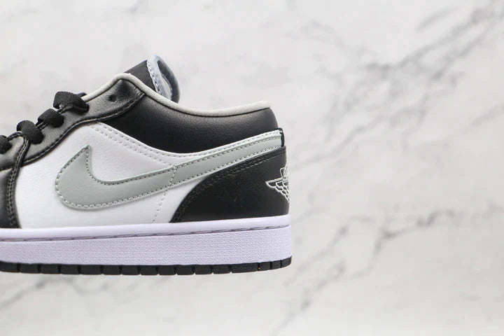 Tênis Nike Air Jordan 1 Low Black White Grey