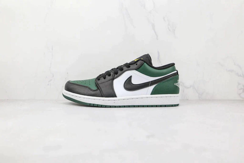 Tênis Nike Air Jordan 1 Low Green Toe