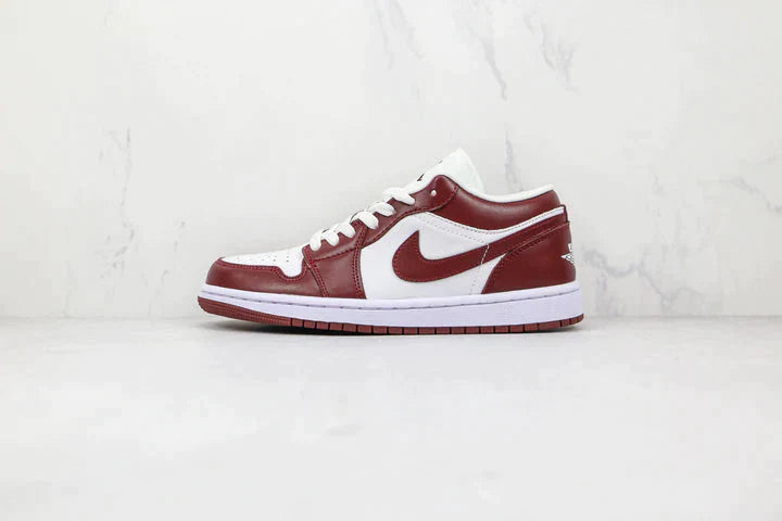 Tênis Nike Air Jordan 1 Low Team Red